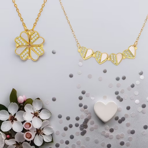 Collana Quadrifoglio in argento 925 placcato oro, ciondolo chiuso e aperto in 4 cuori con zirconi